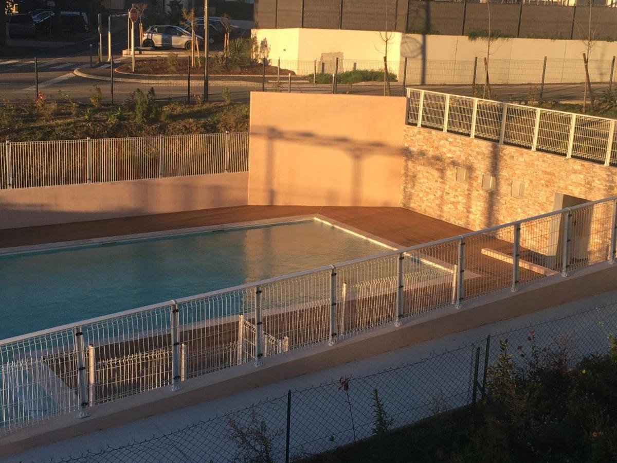Apartment Le Jardin du Loderi Bormes-les-Mimosas Exterior foto