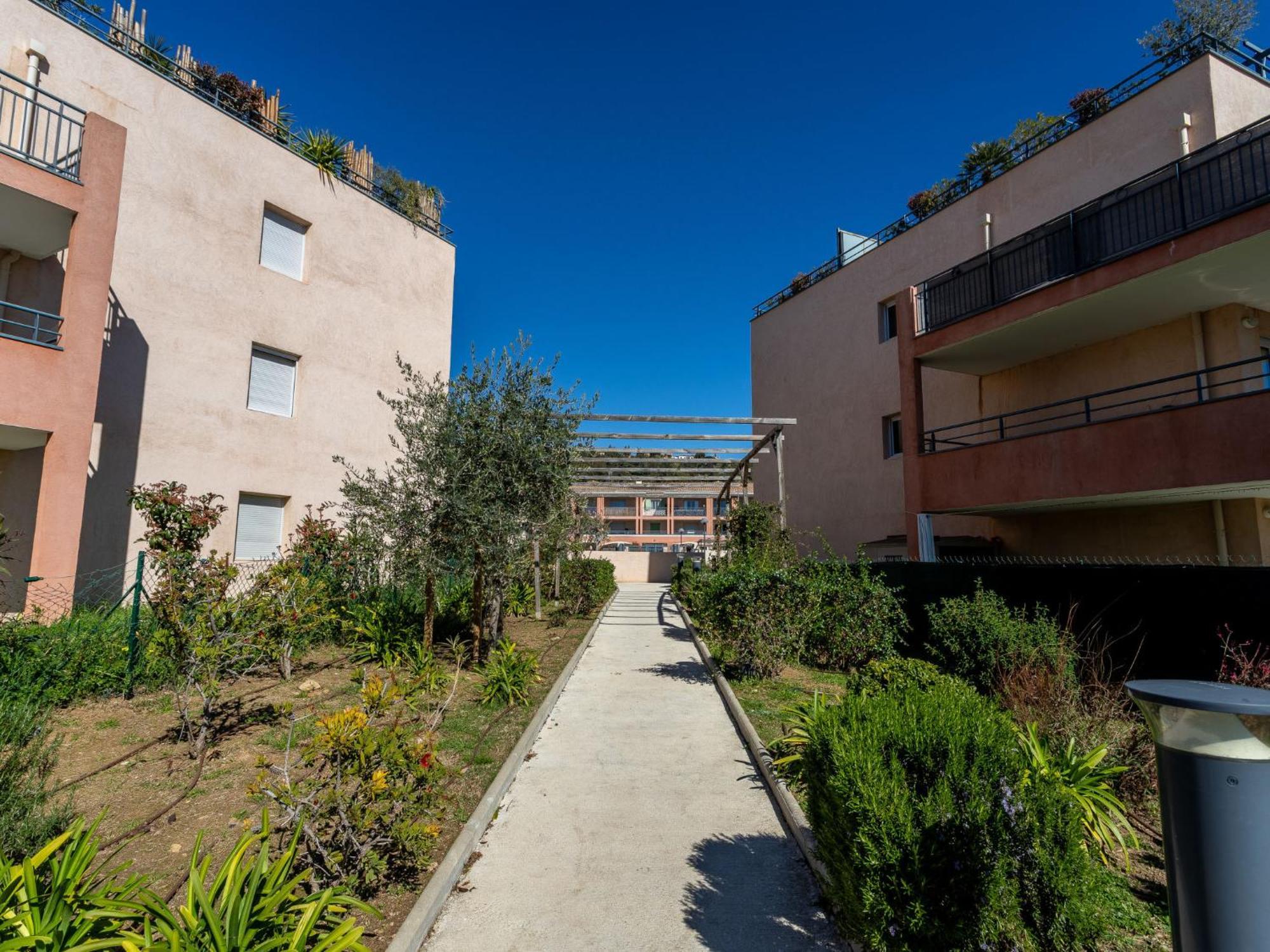 Apartment Le Jardin du Loderi Bormes-les-Mimosas Exterior foto